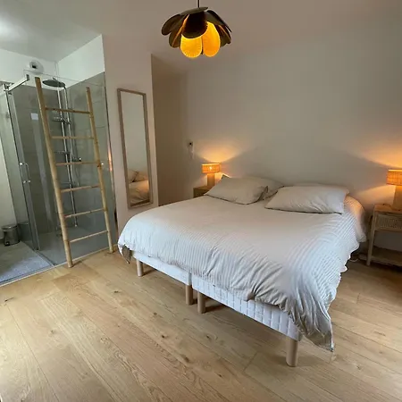 Superbe Neuf Centre 6 Personnes Calme Avec Jardin *