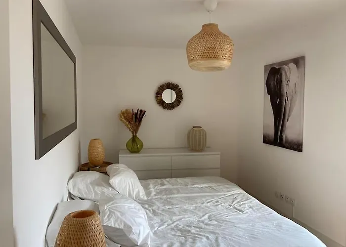 Superbe Neuf Centre 6 Personnes Calme Avec Jardin Appartamento *